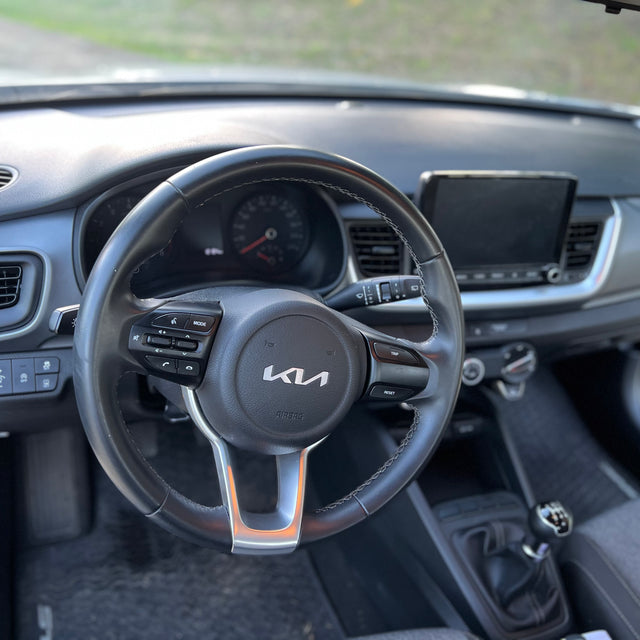 Kia Stonic 382 - Boîte manuelle