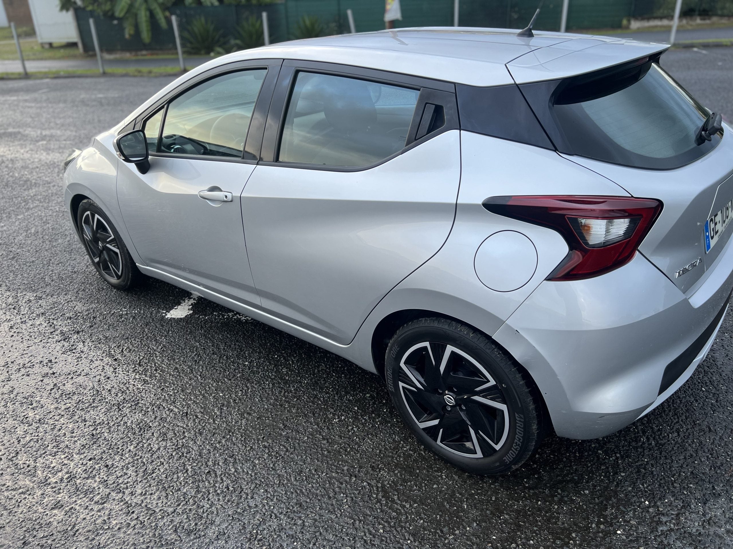 Nissan Micra Grise – Boîte automatique